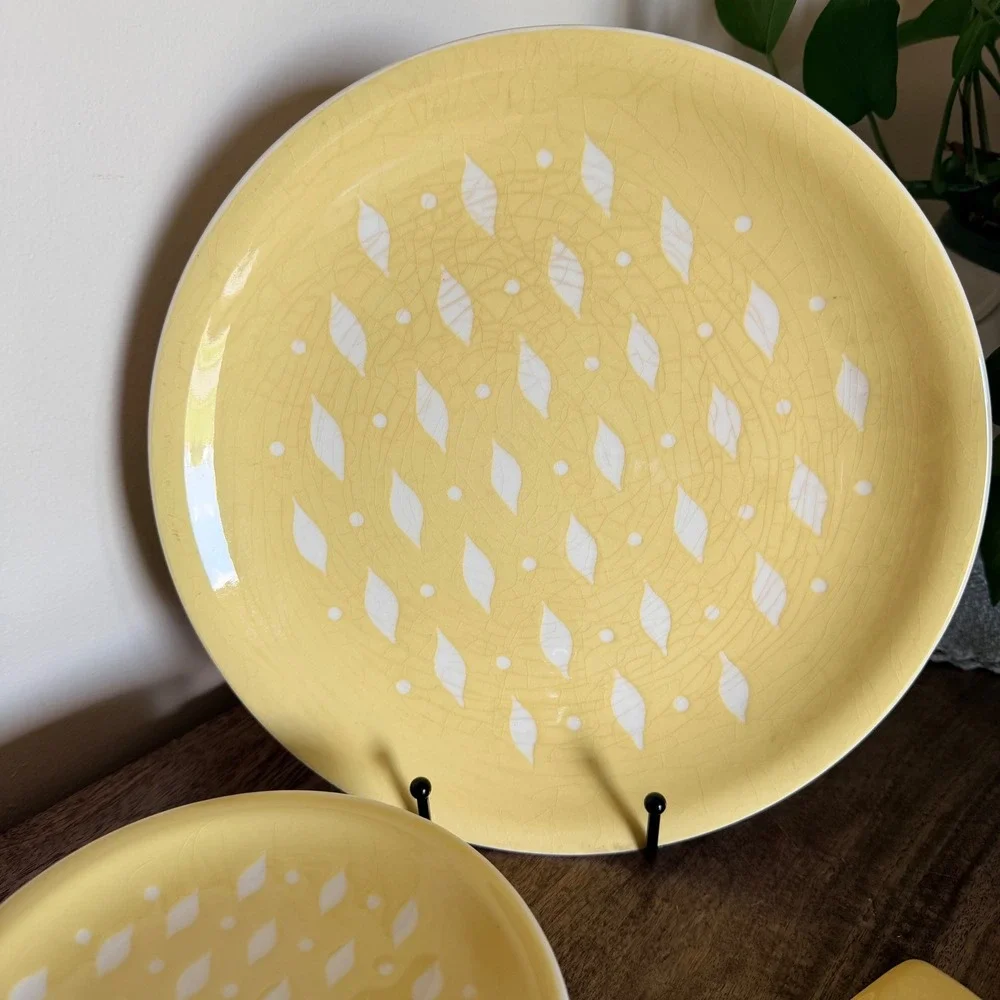 Vintage Harkerware Mosaic Mustard Cake Set MCM Plate Server 4 Dessert Plates